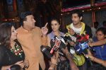 Shraddha Kapoor, Sidharth Malhotra, Anu, Farah promote Ek Villain on the sets of Entertainment Ke Liye Kuch Bhi Karega on 17th June 2014